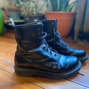 doc martens size 9